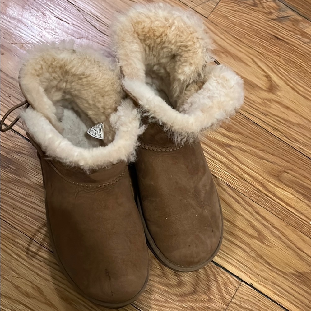Cozy Shearling-Lined Brown Boots